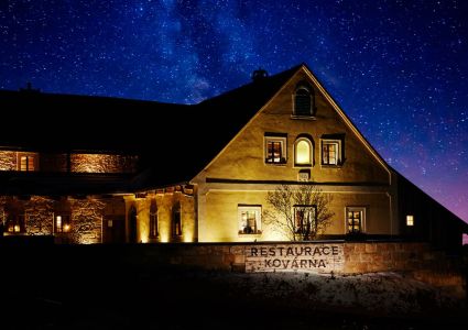 V Resortu Kovárna se technologie starají o atmosféru i zážitek