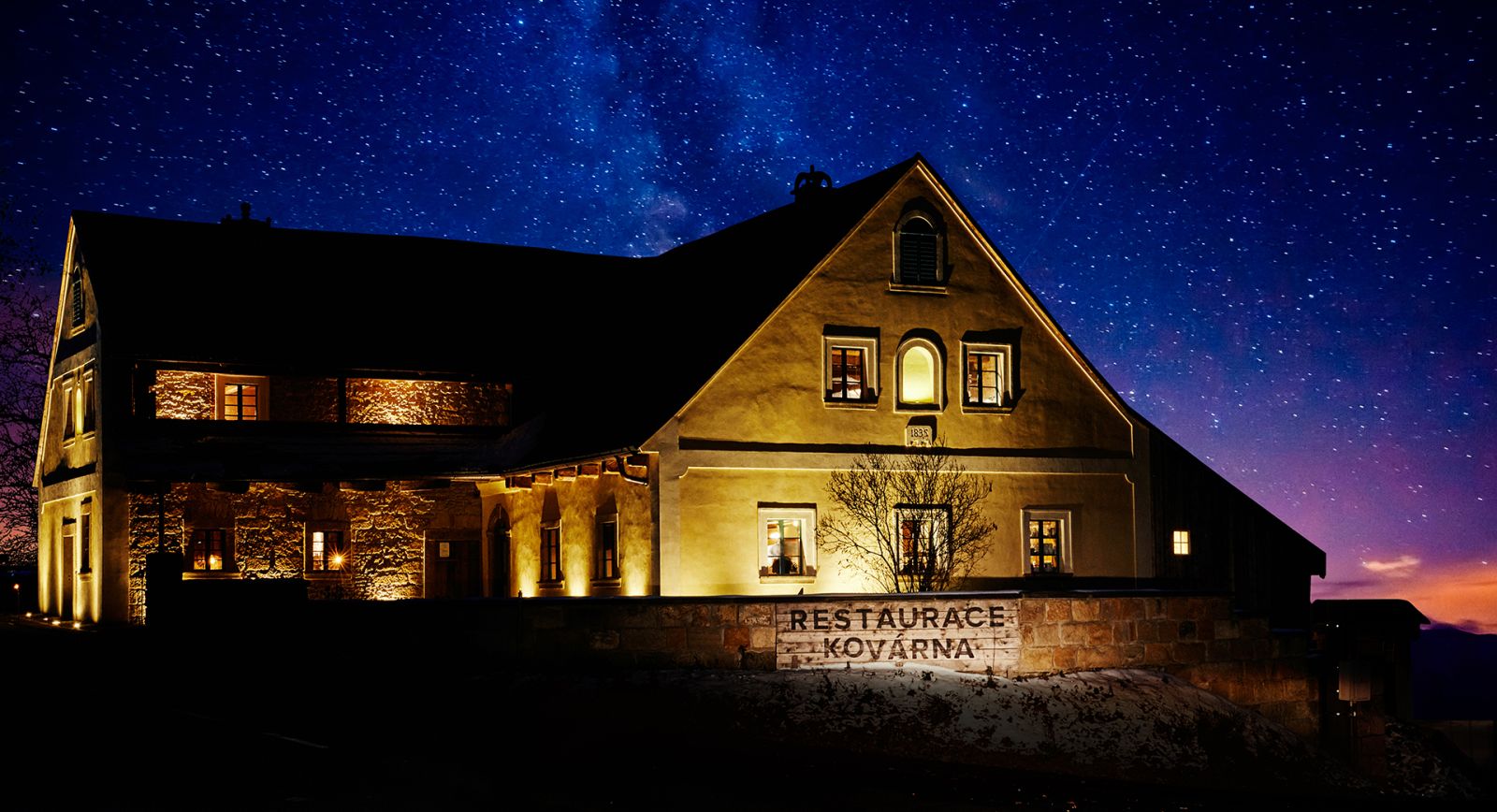 V Resortu Kovárna se technologie starají o atmosféru i zážitek